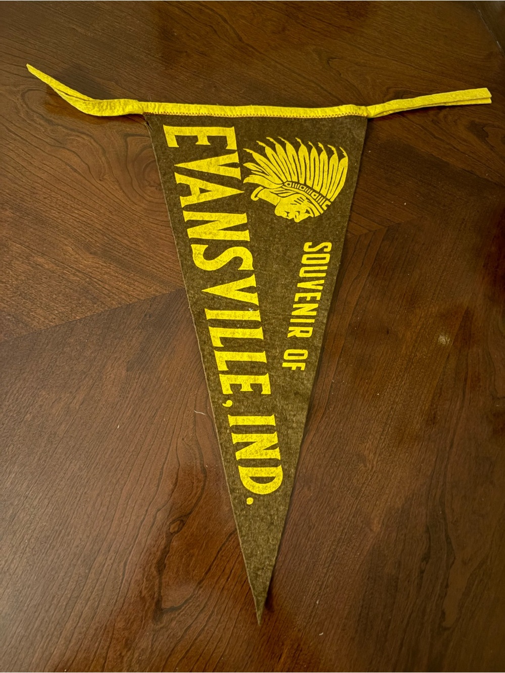 Evansville, Ind. Yellow & Brown Souvenir Pennant